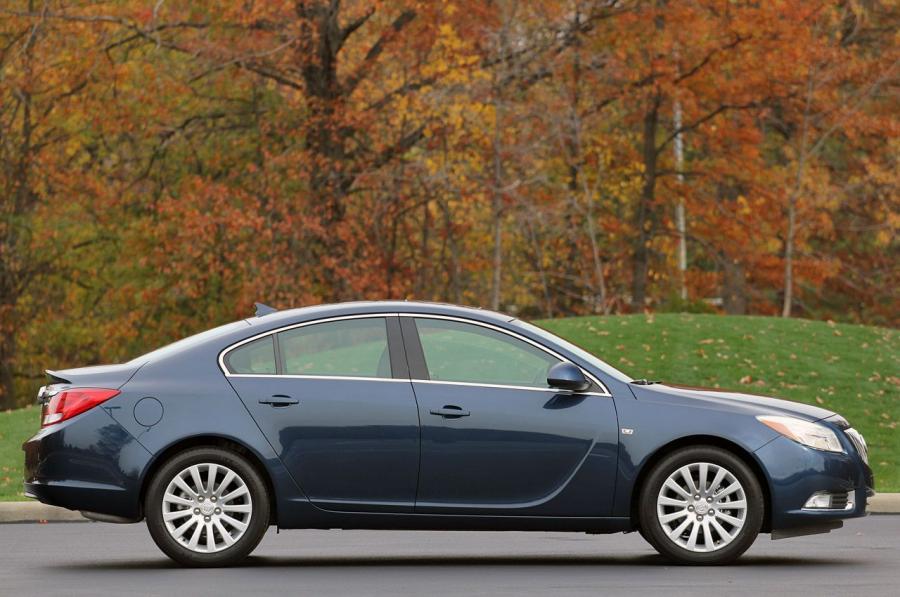  Buick Regal CXL 2011 года  (фото 14 из 47)